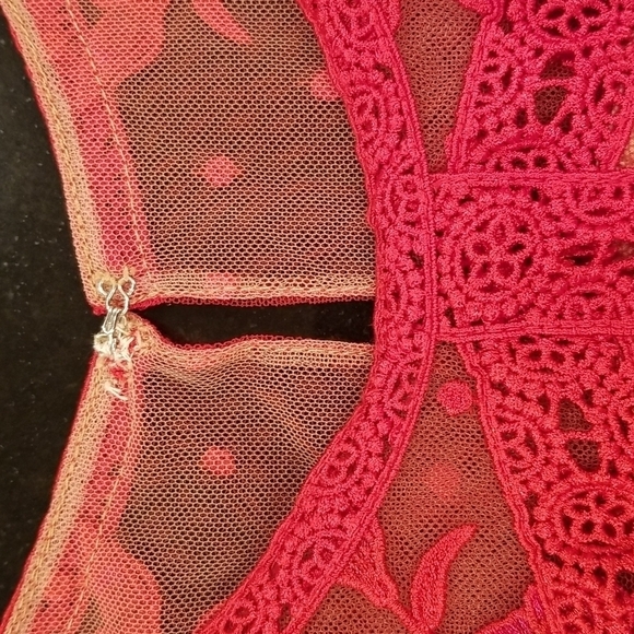 💕MARCHESA💕 Cold-Shoulder Guipure Lace-Trimmed Embroidered Tulle Midi Dress Red - Picture 15 of 16